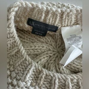 ARMANI EXCHANGE TAN AND GOLD KNIT BERET